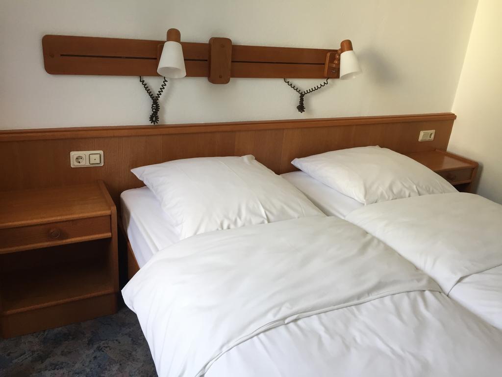 Hotel Stadt Mainz Schwabenheim an der Selz 部屋 写真