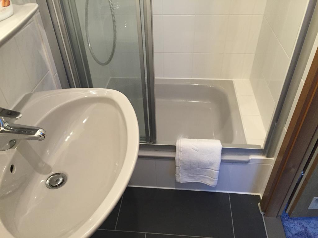 Hotel Stadt Mainz Schwabenheim an der Selz 部屋 写真