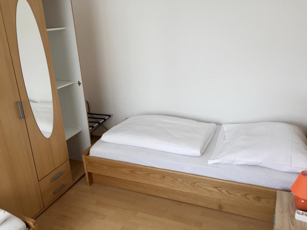 Hotel Stadt Mainz Schwabenheim an der Selz エクステリア 写真
