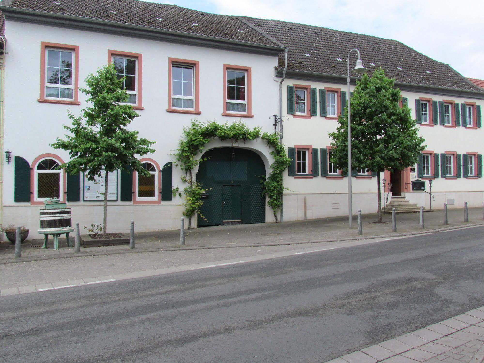 Hotel Stadt Mainz Schwabenheim an der Selz エクステリア 写真